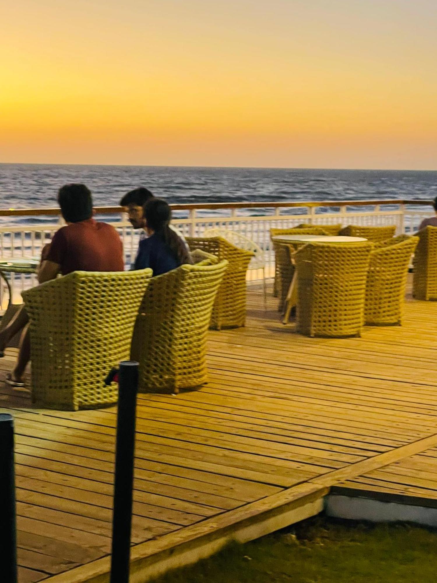 Maargit Beach Resort Mandrem Bagian luar foto